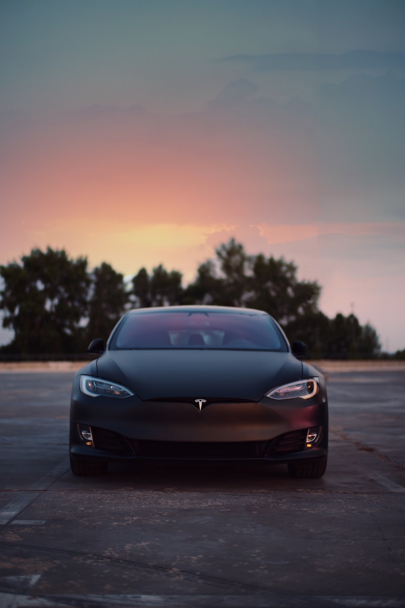 Cloud Era solar roof cargo tricycle